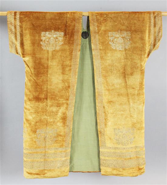 A rare Mariano Fortuny honey coloured silk velvet mantle, c.1900,